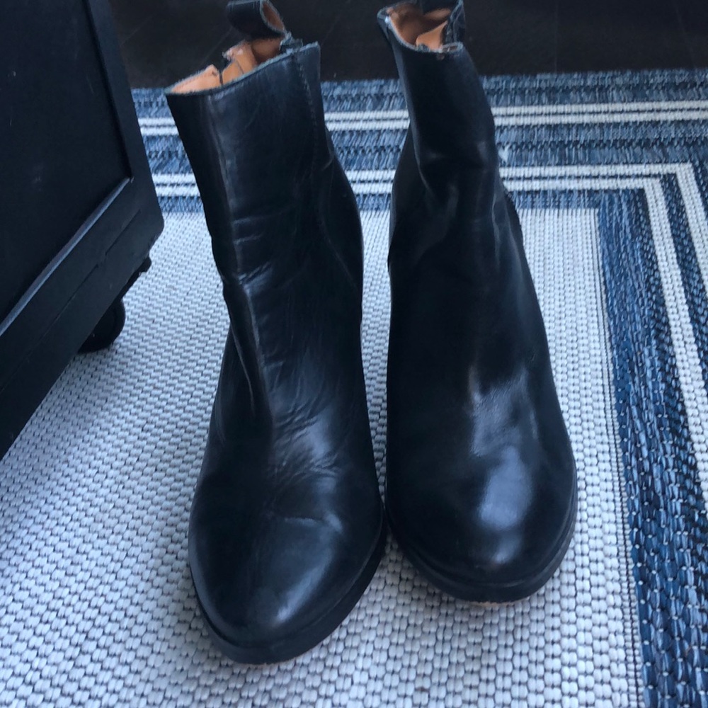 Gap Black leather booties